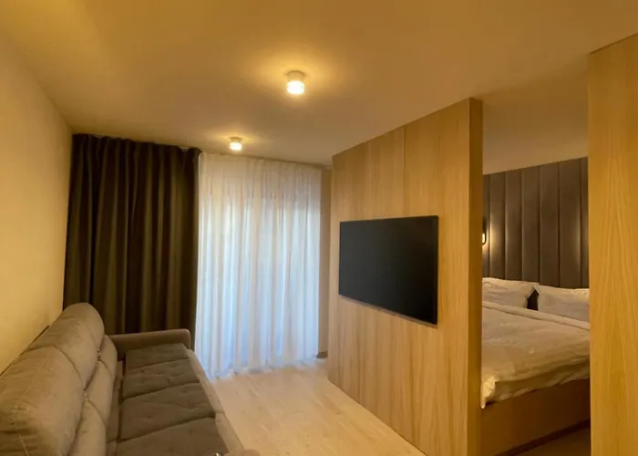 Location Lift Front * ברויל-קרוויניה